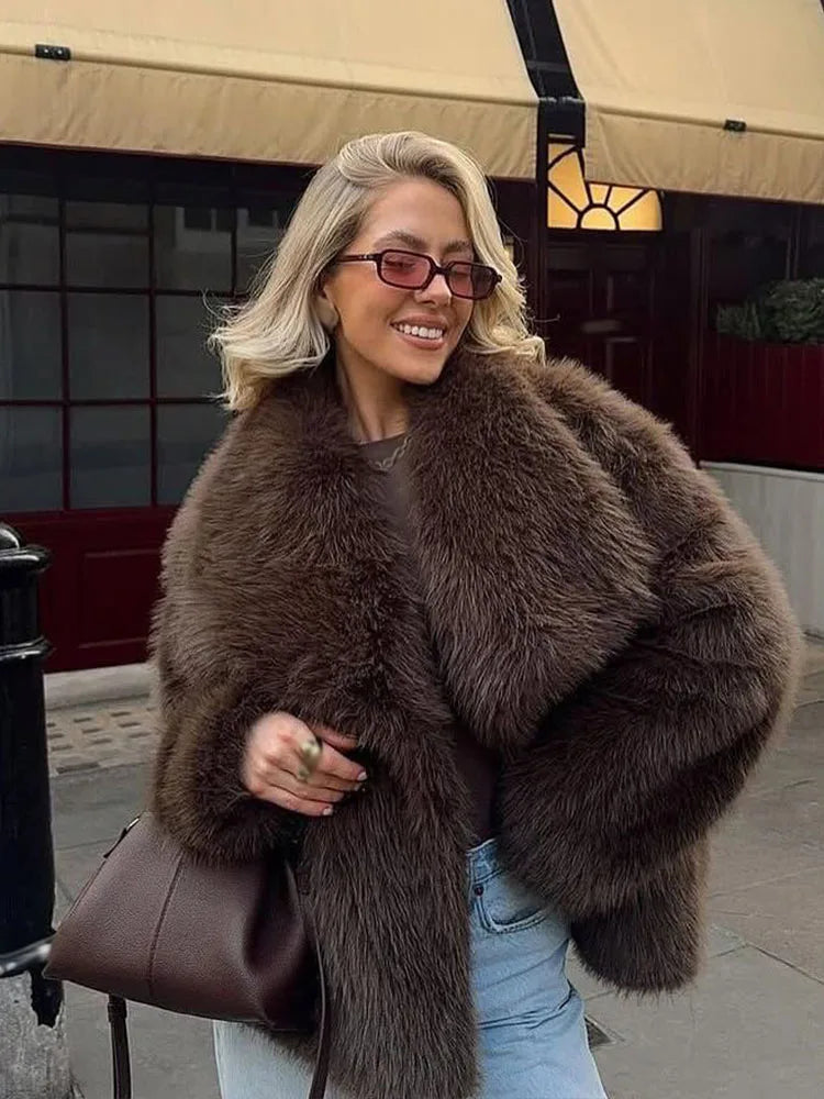 Manteau Court Fausse Fourrure Élégance