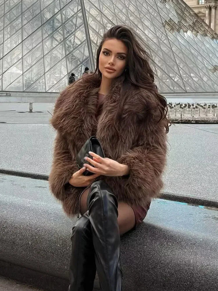 Manteau Court Fausse Fourrure Élégance