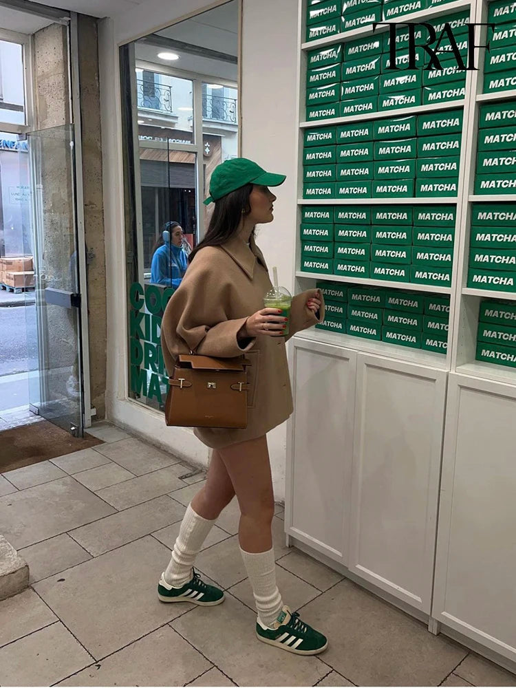 Manteau Tweed Vintage – Manches Chauve-Souris et Élégance Décontractée